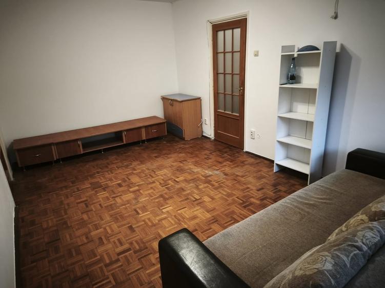 Apartament cu 2 camere semidecomandat în Baba Novac