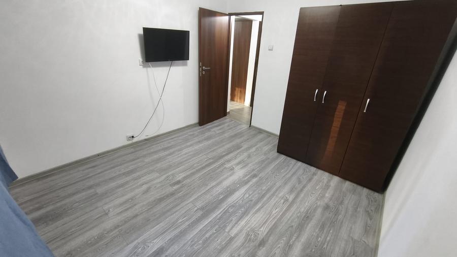 Apartament cu 3 camere decomandat, mobilat în Pantelimon