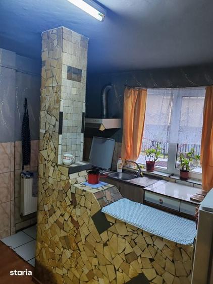 Casă cu 4 camere cu Teren 759 Mp în Central