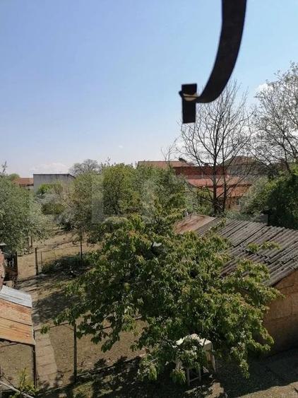 Casă individuală cu 6 camere cu Canalizare în 14 Mai