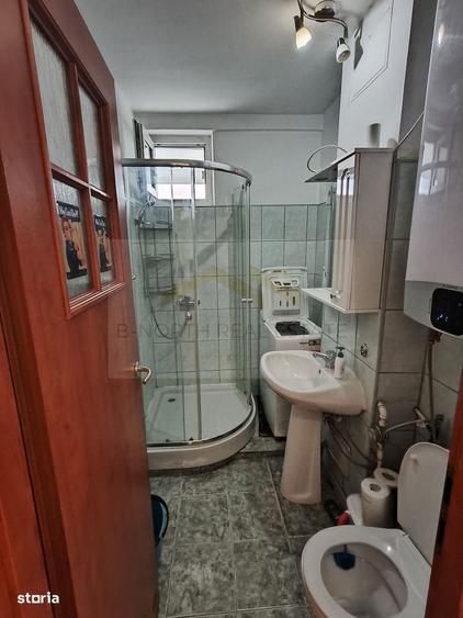 Apartament cu 2 camere semidecomandat în Tineretului