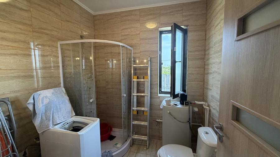 Casă individuală cu 4 camere cu Canalizare în Chiajna