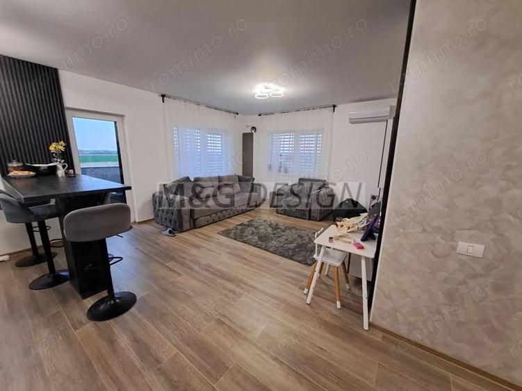 Apartament cu 3 camere decomandat în Giarmata