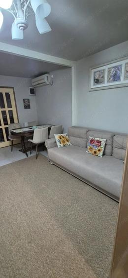Casă cu 6 camere cu Teren 220 Mp în Central