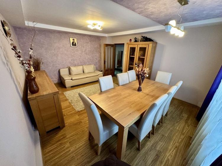 Apartament cu 4 camere decomandat în Ultracentral
