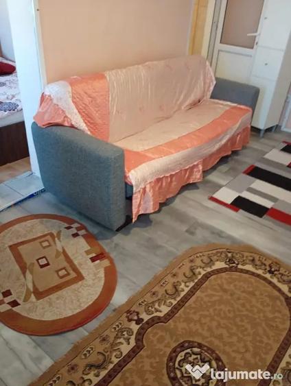 Apartament cu 2 camere semidecomandat în Obor