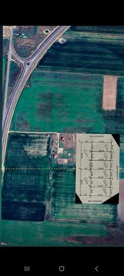 Teren agricol intravilan de 3041 mp, în Central
