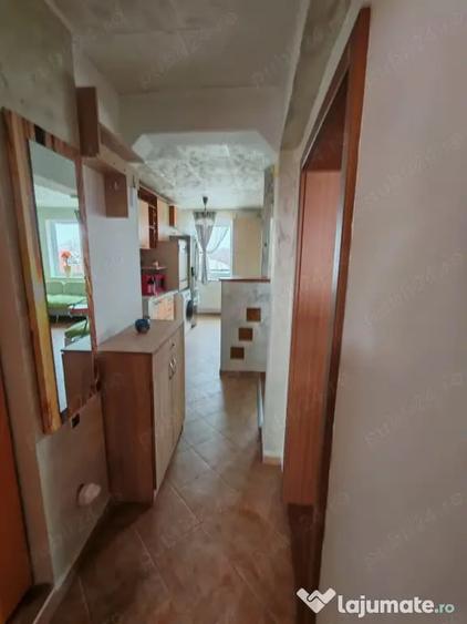 Apartament cu 3 camere decomandat în Tomis Mall