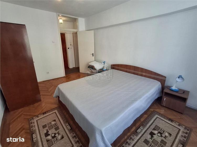 Apartament cu 2 camere decomandat în Mihai Viteazul