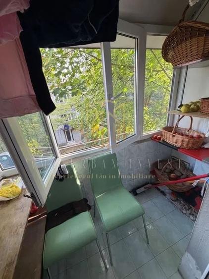 Apartament cu 2 camere semidecomandat în Teiul Doamnei