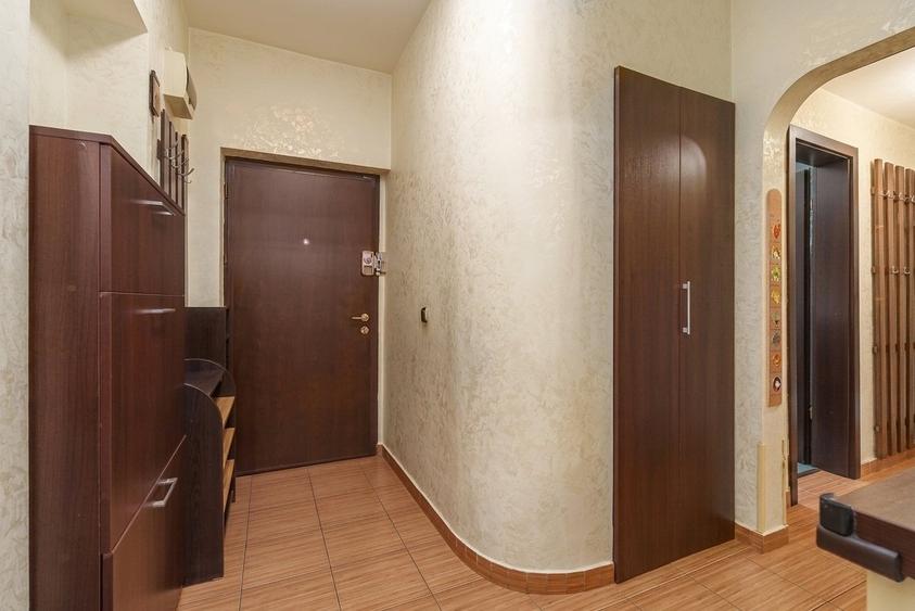Apartament cu 3 camere decomandat, mobilat în Militari