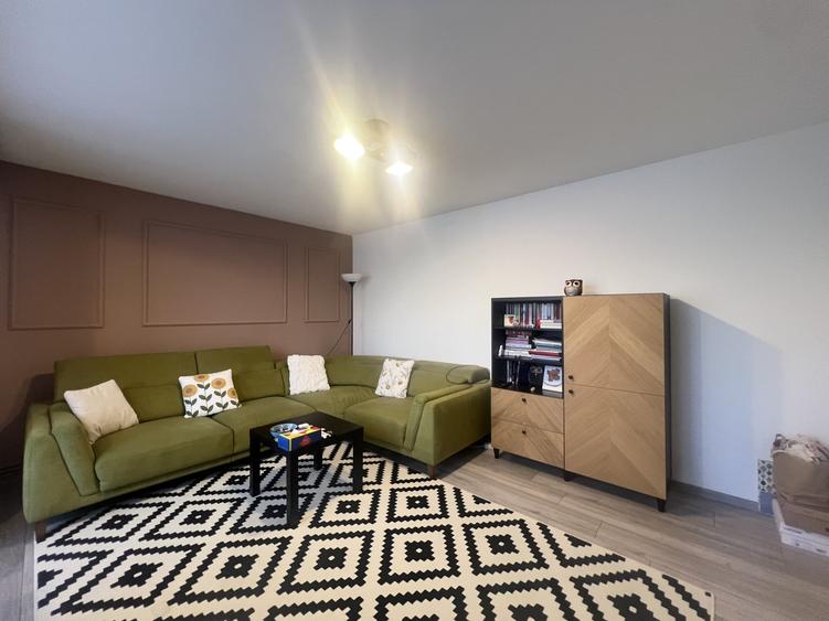 Apartament, 3 camere, 64 mp utili, etaj 3, decomandat - Piata Doina - 3