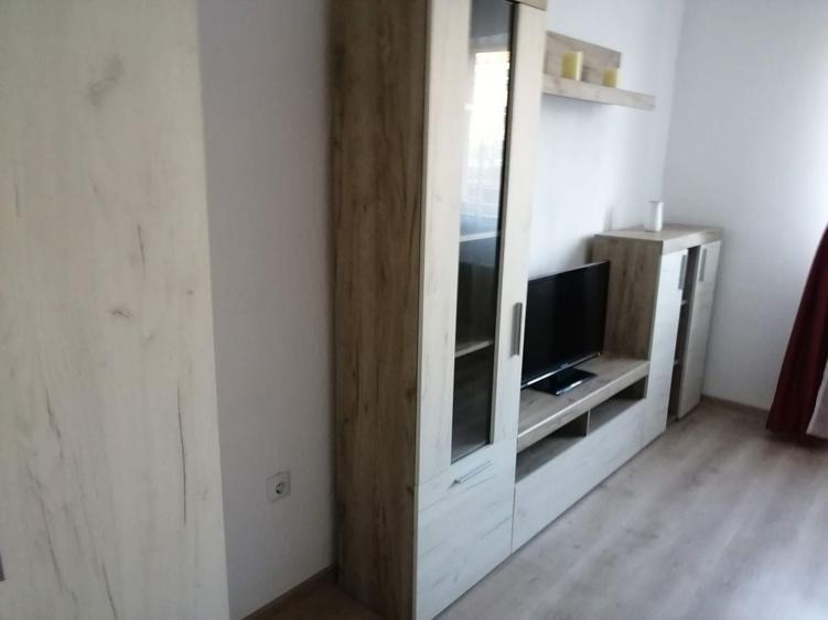 Garsonieră decomandată în Lazaret