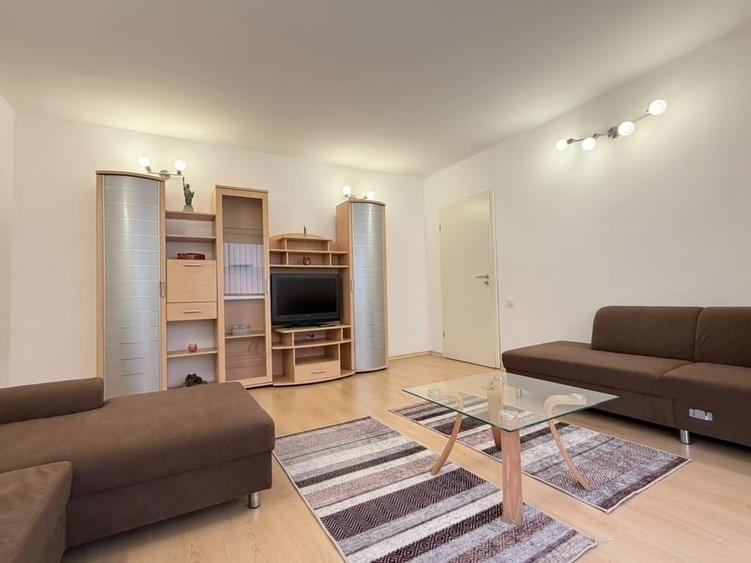 Apartament cu 2 camere semidecomandat în Olimpia-Stadion