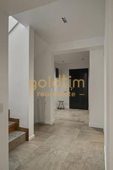 Casă cu 5 camere cu Canalizare în Pipera
