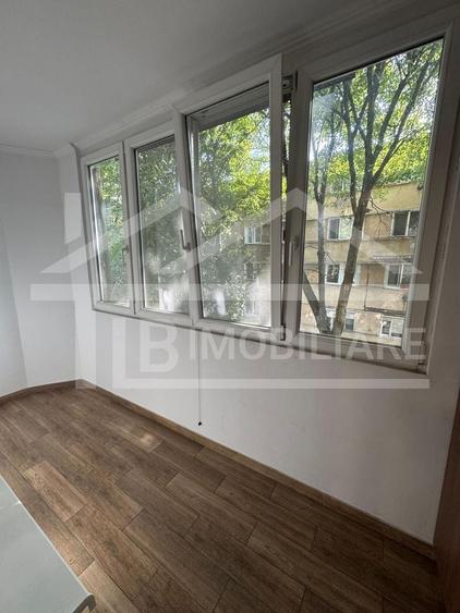Apartament cu 3 camere, 65 mp, decomandat, Zona UMFST - 12