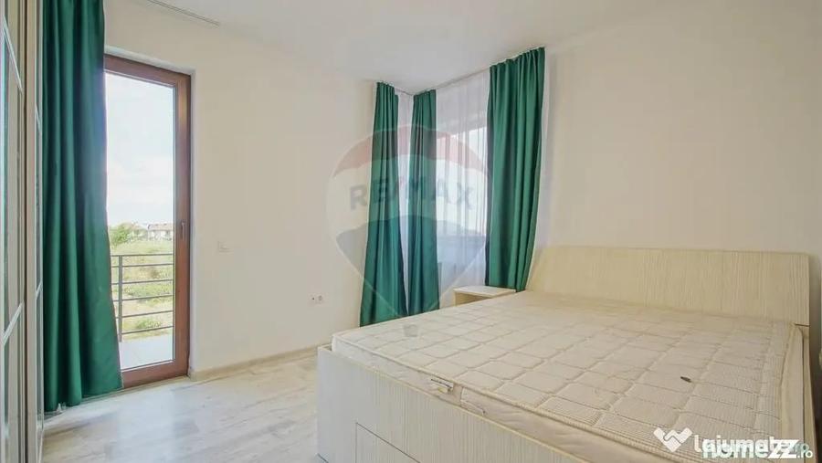 Apartament cu 3 camere decomandat în IAR