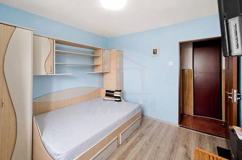Apartament cu 2 camere decomandat în Micro 19