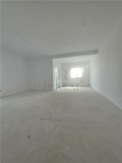 Duplex cu 3 camere cu Teren 315 Mp în Moșnița Nouă
