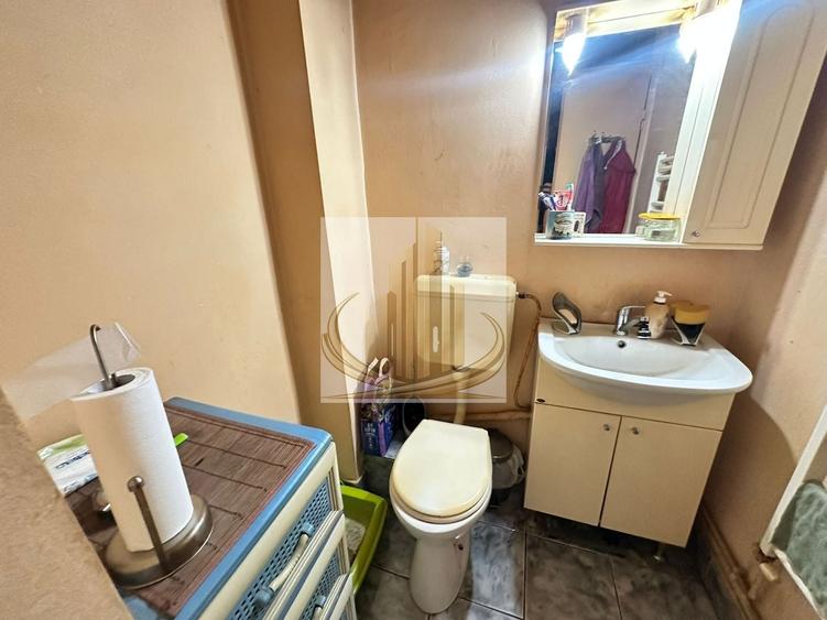 Apartament cu 3 camere decomandat, mobilat în Aradului