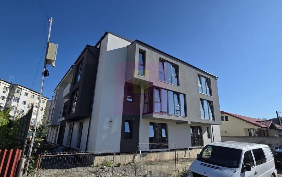 Apartament cu 4 camere decomandat în Central