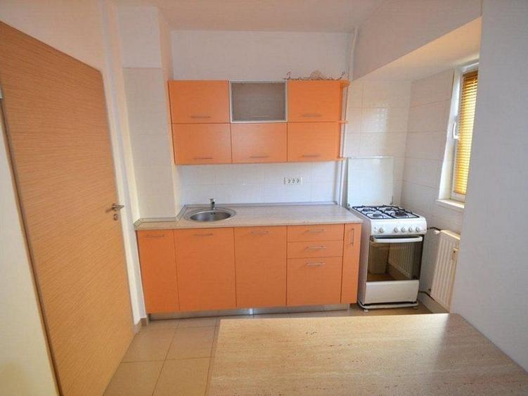 Apartament cu 2 camere decomandat, mobilat în Colentina