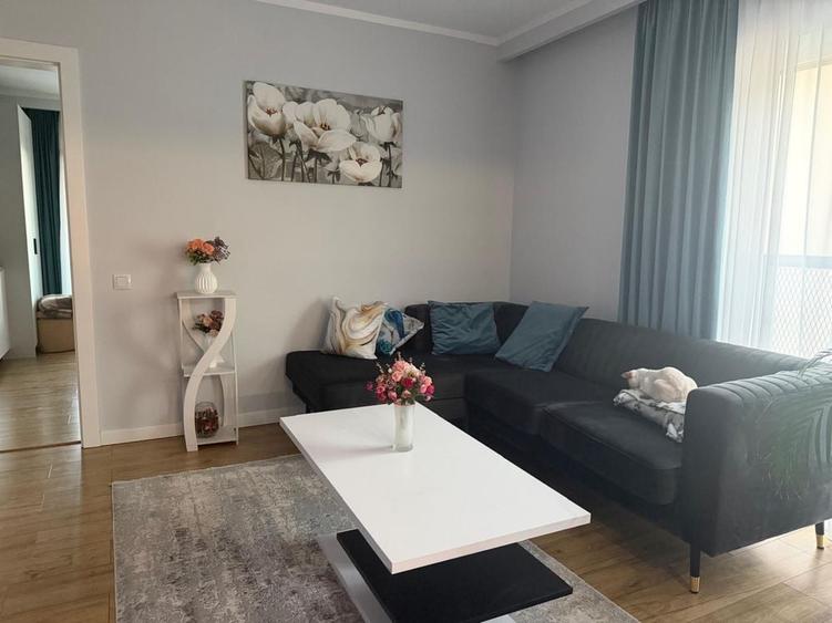 Apartament cu 3 camere decomandat în Iris