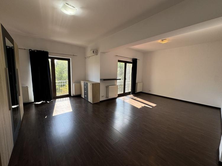Duplex cu 6 camere cu Canalizare în Pipera