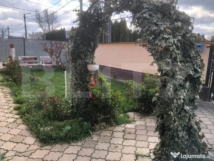 Casă cu 4 camere cu Teren 500 Mp în Carpați 2