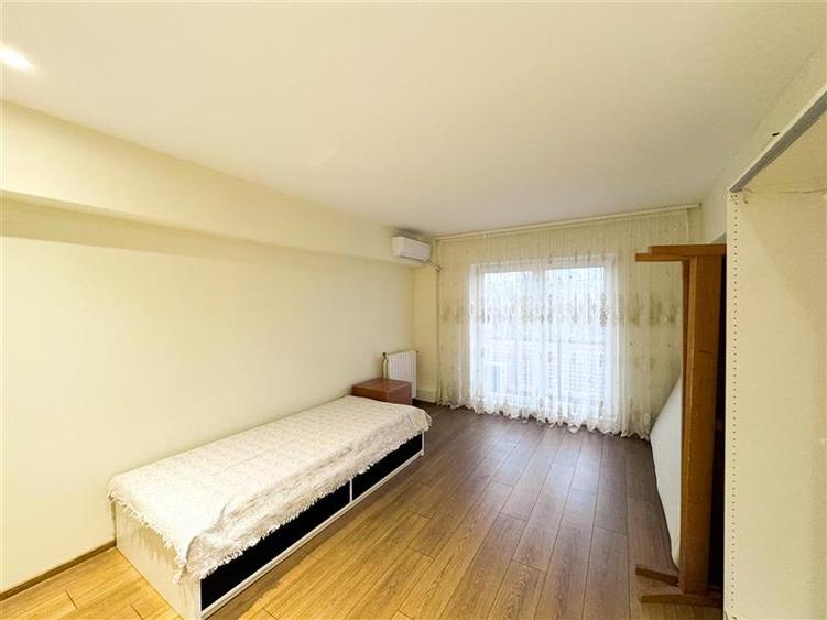 Apartament cu 3 camere semidecomandat, mobilat în Floreasca