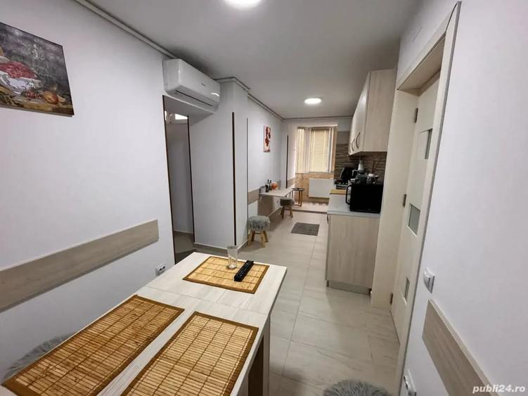 Apartament cu 4 camere decomandat în Mangalia