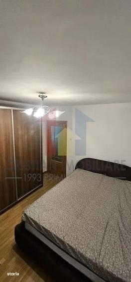 Apartament cu 2 camere, mobilat în Republicii