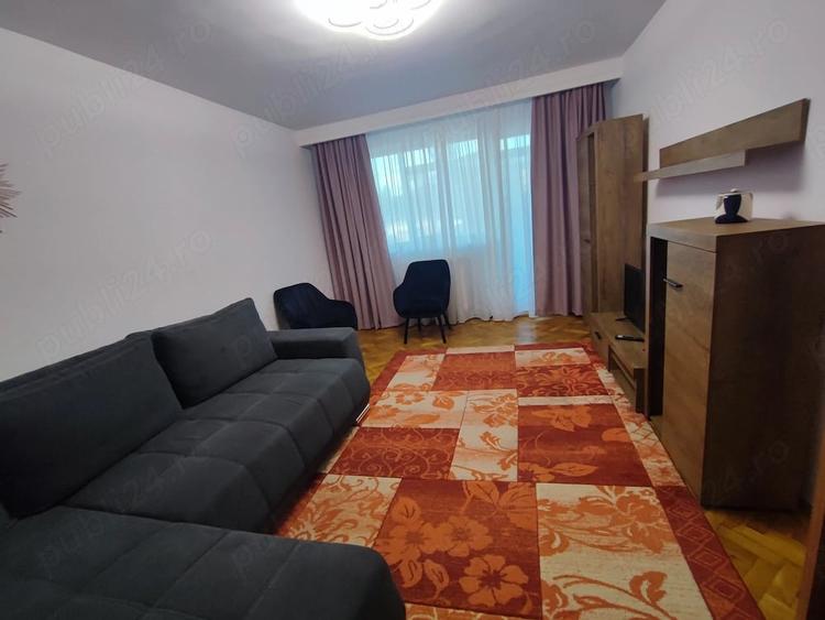 Apartament cu 3 camere decomandat în Tomis Nord