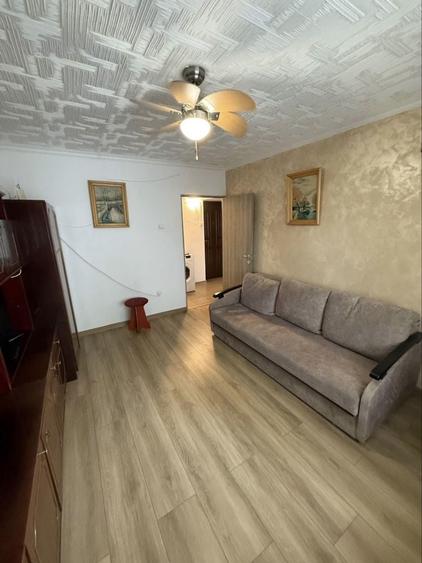 Garsonieră decomandată în Grivița