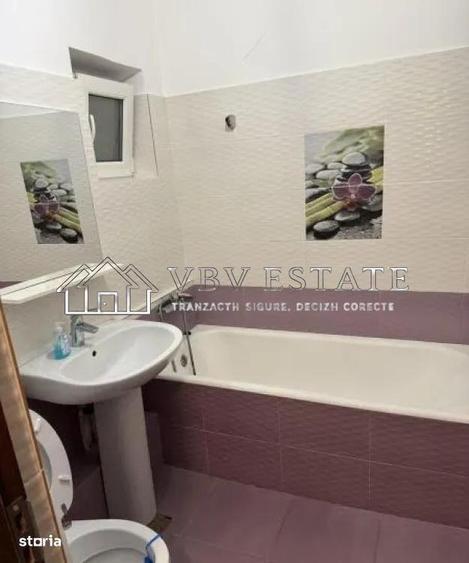 Apartament cu 3 camere semidecomandat, mobilat în Tineretului