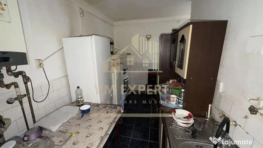 Casă cu 4 camere cu Teren 233 Mp în Sud