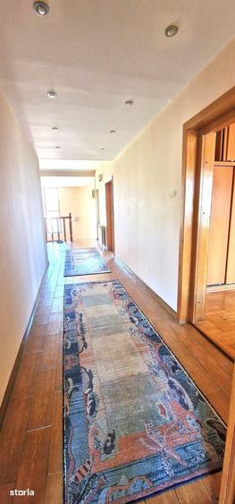 Casă cu 5 camere cu Teren 405 Mp în Coiciu