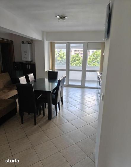 Apartament cu 4 camere în Mărăști