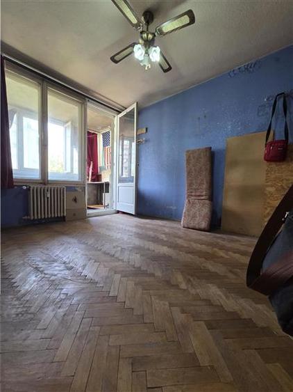 Apartament cu 3 camere semidecomandat, mobilat în Domenii