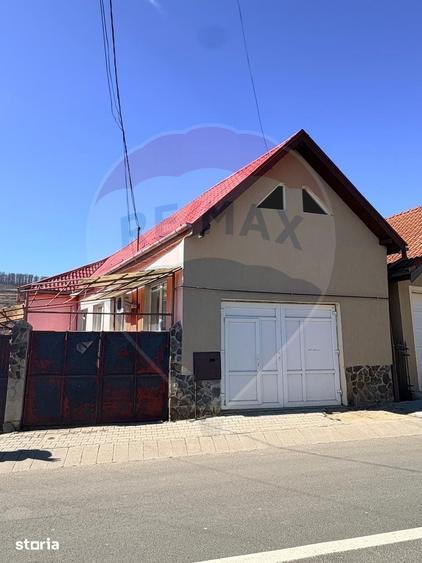 Casă cu 4 camere cu Teren 292 Mp în Central