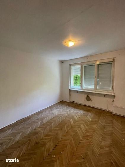 Apartament cu 2 camere semidecomandat în Săsar