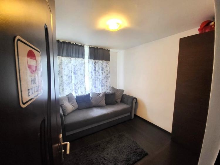 Apartament cu 2 camere semidecomandat în Podu Roș