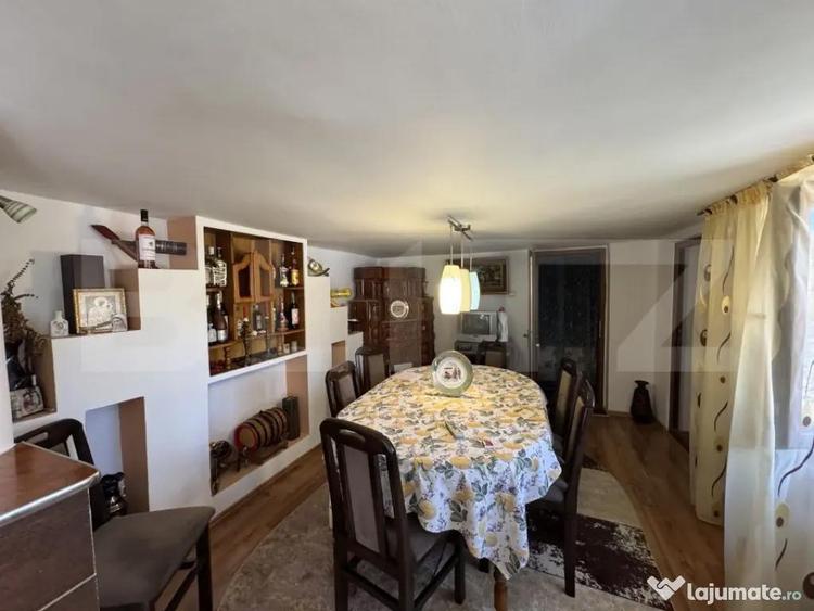 Casa plan parter cu 4 camere, 160 mp si 13000 mp teren, zona - 9