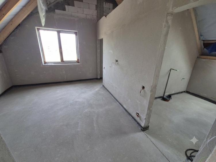 Casă individuală cu 4 camere cu Teren 800 Mp în Jucu de Sus