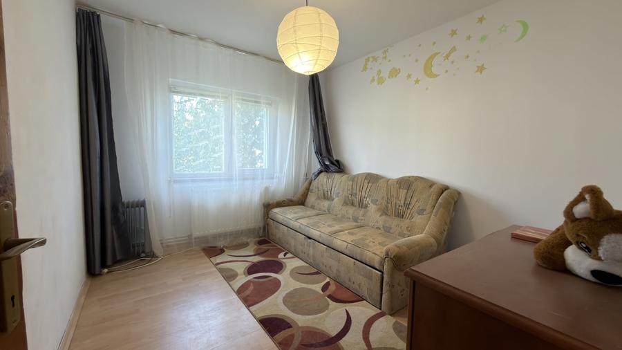 Apartament cu 3 camere decomandat, mobilat în Freidorf
