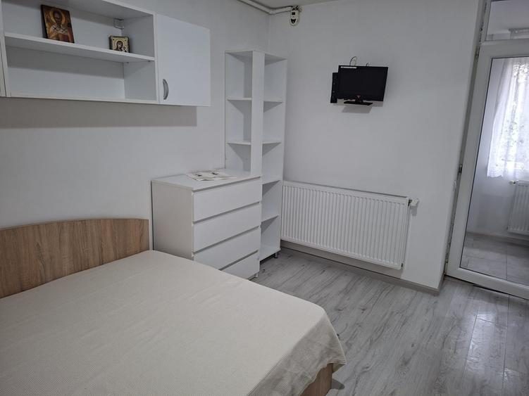 Garsonieră decomandată în Central