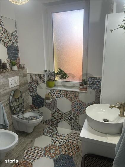 Casă cu 4 camere cu Teren 332 Mp în Sântandrei