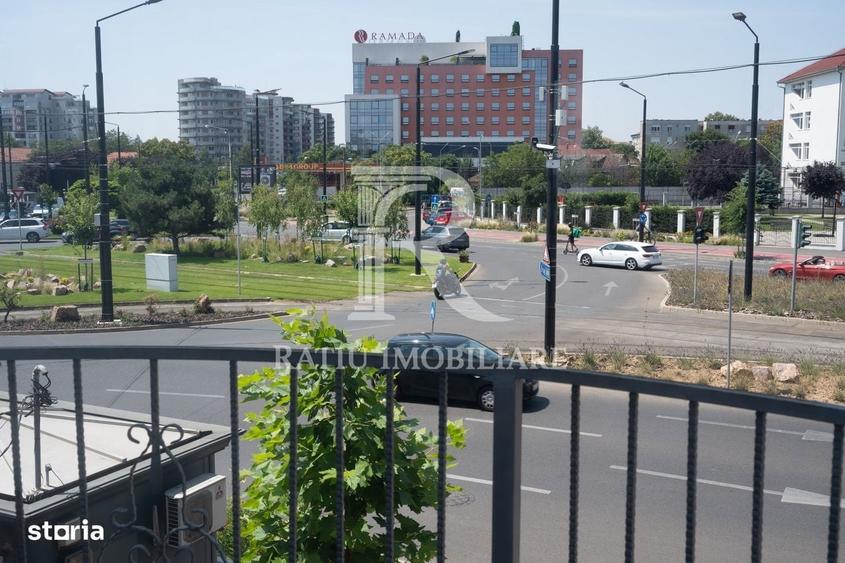 Spațiu comercial, de 300 mp, în Decebal