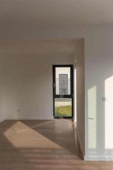 Duplex cu 4 camere cu Canalizare în Bartolomeu