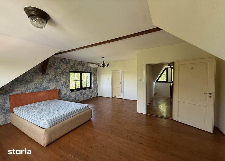 Casă cu 5 camere cu Teren 2306 Mp în Paleu